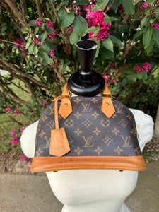 LV197-Louis Vuitton BB Alma