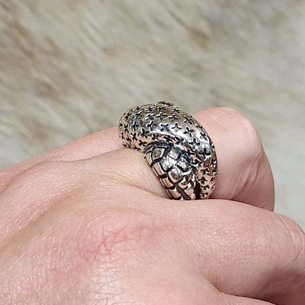 Dian Malouf Textured Knot Ring (Size 7 In Stock)