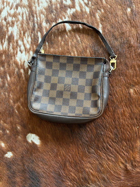 LV333 Louis Vuitton Damier Ebene Pouchette