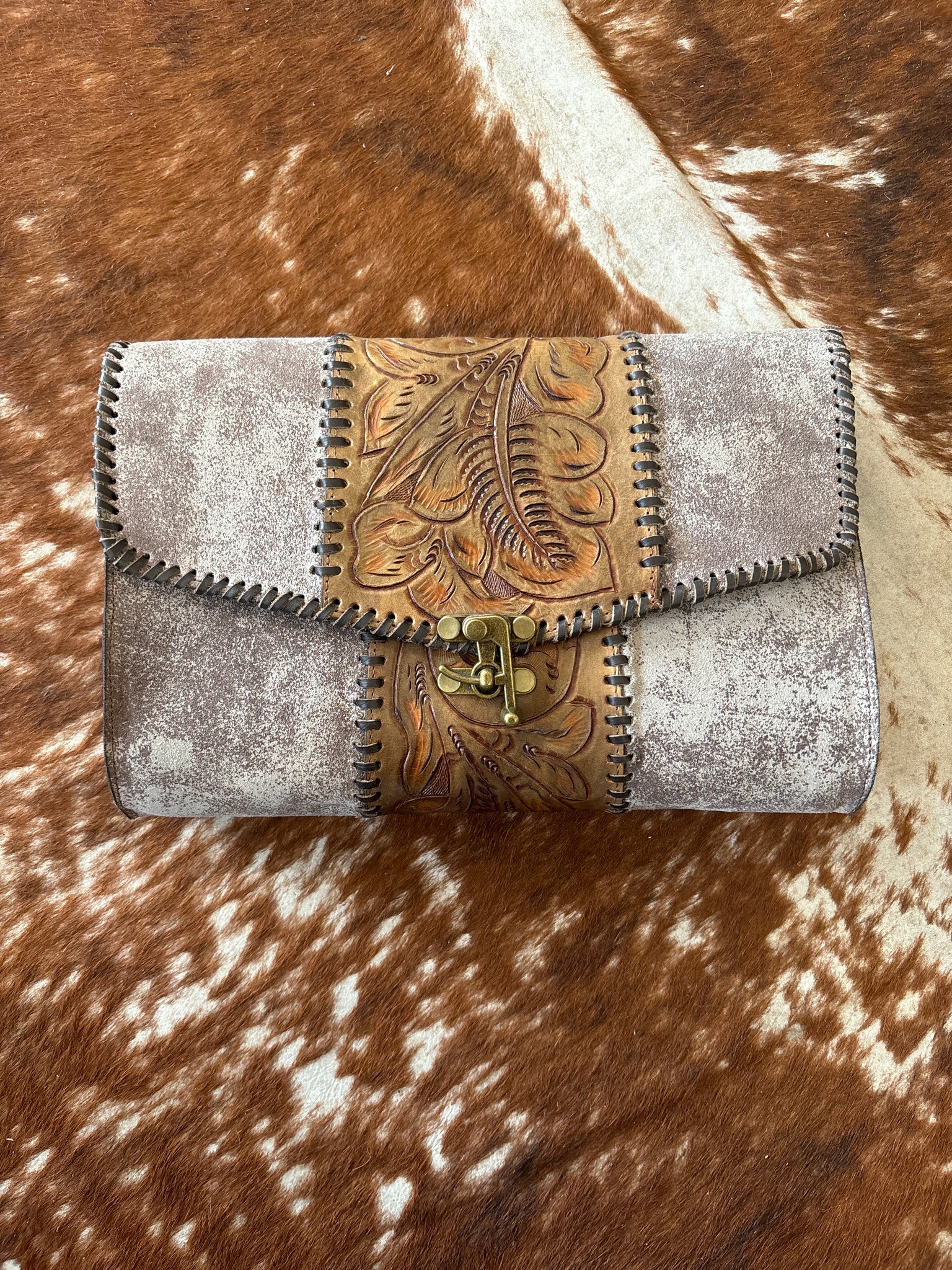 Juan Antonio envelope tooled crossbody