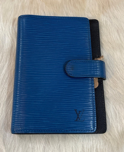LV129- Louis Vuitton blue epi agenda