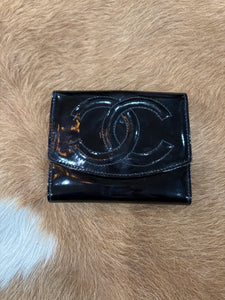 LV256 Black Chanel Compact Wallet