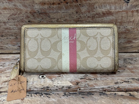 LV120- Coach long wallet zippy style with gold and soft pink interior