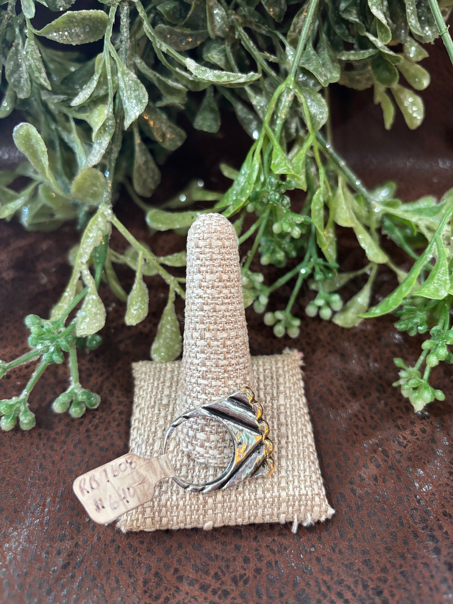Dian Malouf Gold Knob Stacker Ring Size 7