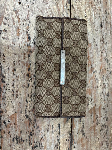 LV13- Gucci brown monogram with silver bar snap