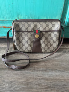 LV243 Gucci GG Sherry Line Canvas Shoulder Bag