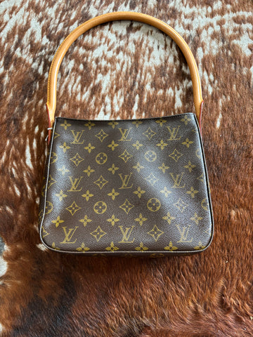 LV330 Louis Vuitton Mono Looping MM