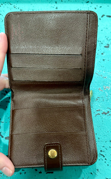 LV27- 2006 Louis Vuitton Damiere Ebene Compact Wallet