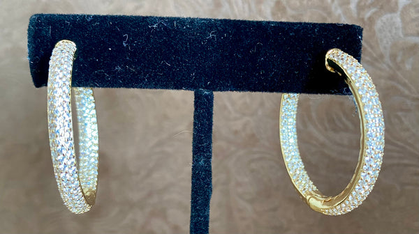 Fossick Pave Hoop With Button