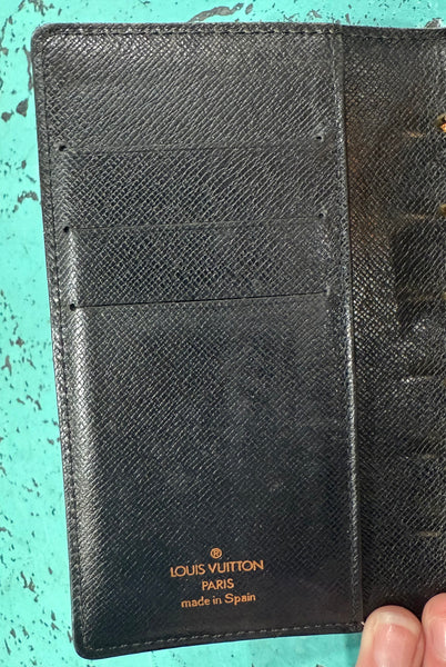 LV129- Louis Vuitton blue epi agenda