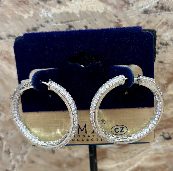 Fossick Pave Hoop With Button