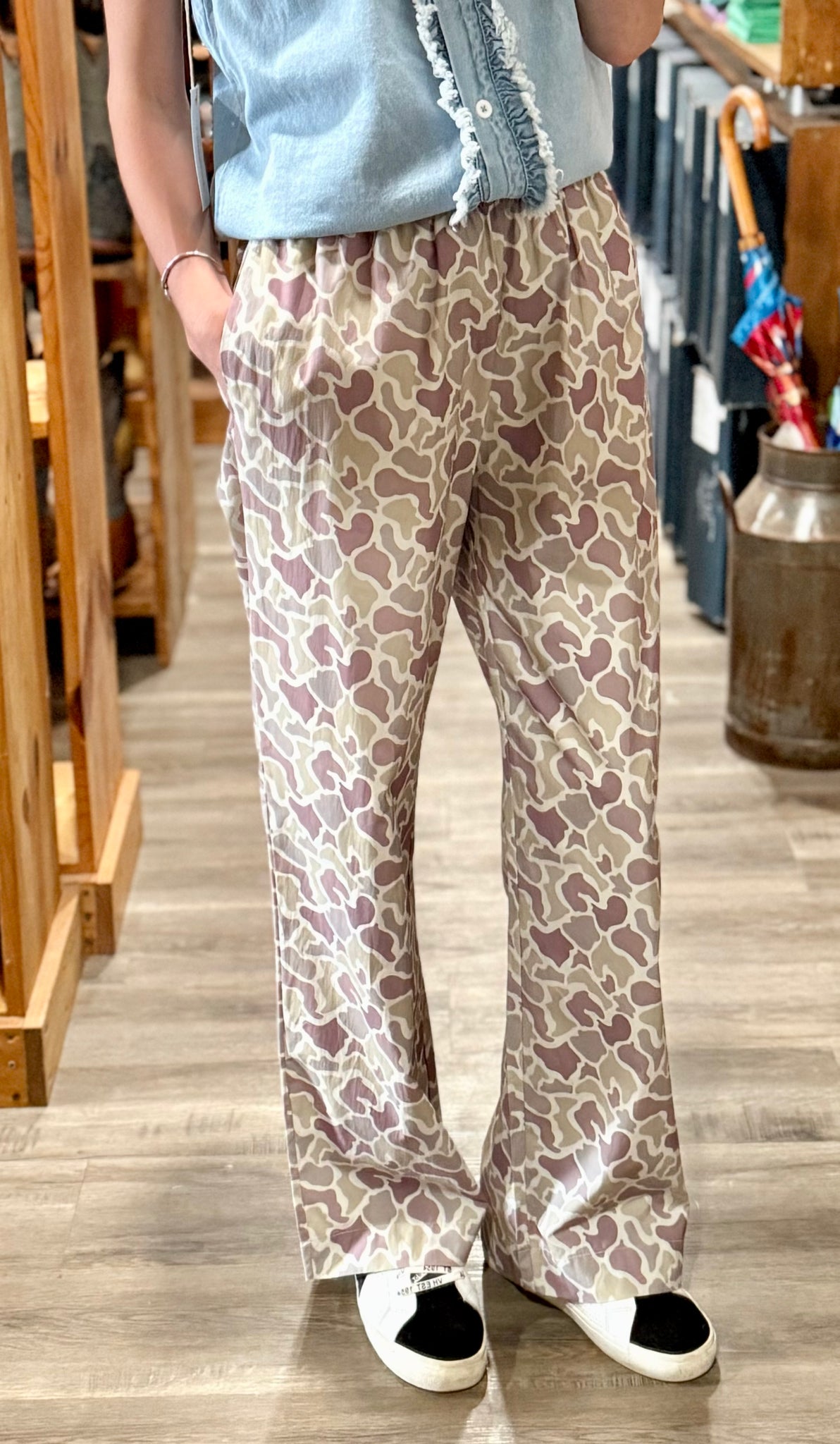 Camo Lulu Mac Pants