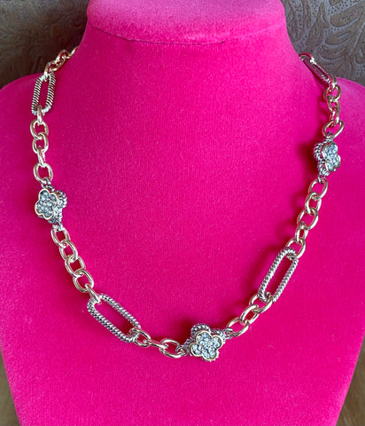 Fossick 16" 2-Tone Clover Chain Necklace
