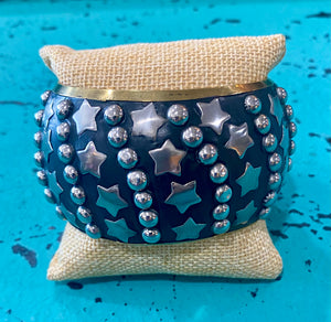 Wide Chunky Star Bangle