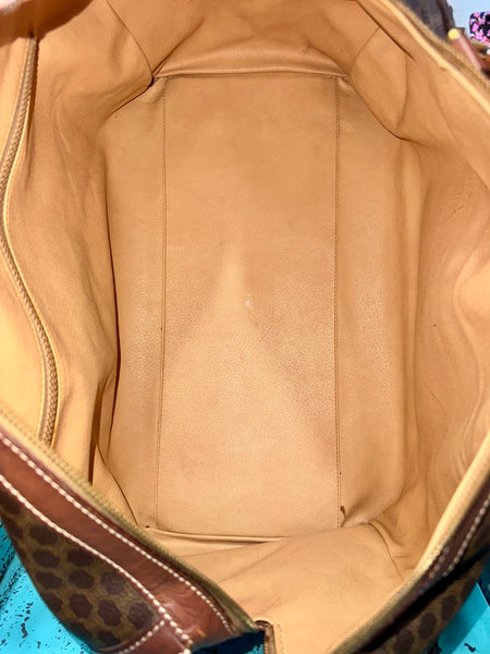 LV188- Celine duffle bag with front zipper