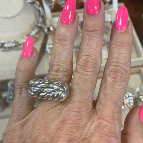 Dian Malouf Fern Ring (Size 7 In Stock)