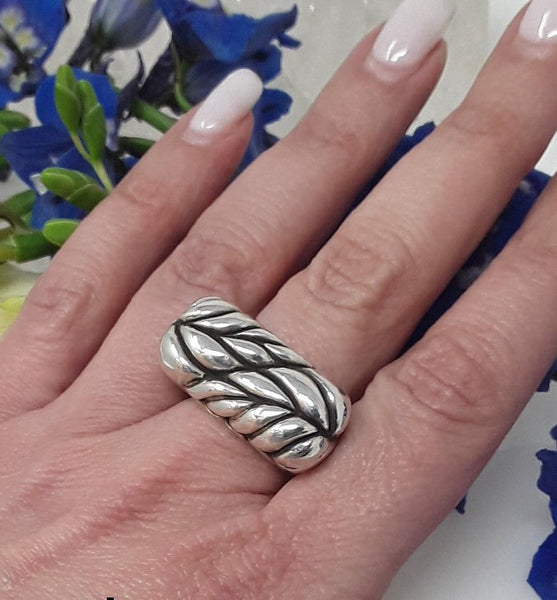 Dian Malouf Fern Ring (Size 7 In Stock)