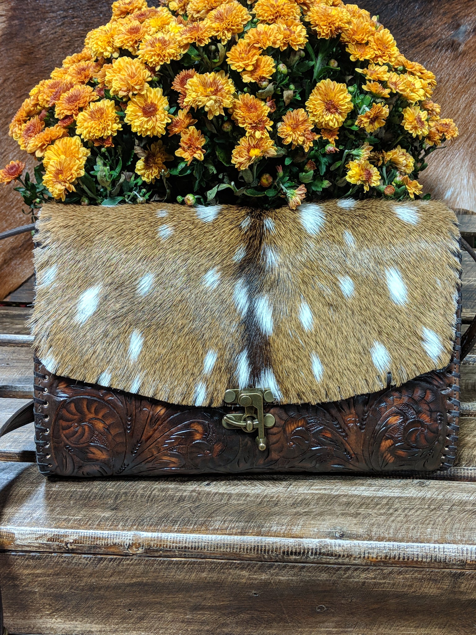 Juan Antonio Axis Crossbody (4-6 Production Time)